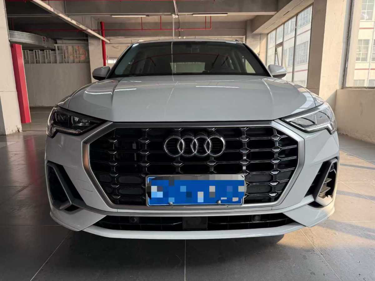 奧迪 奧迪Q3  2022款 35 TFSI 時(shí)尚動(dòng)感型圖片