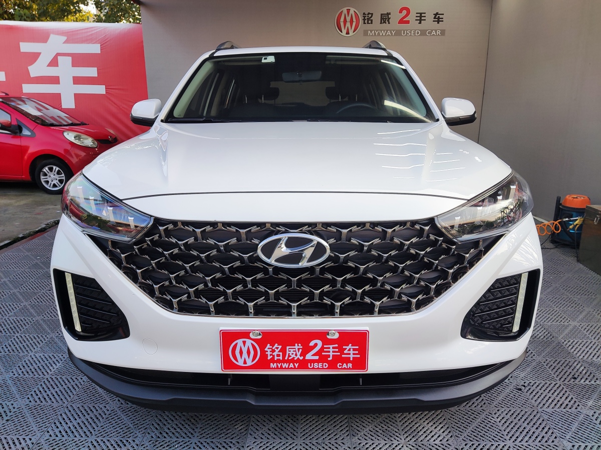 現(xiàn)代 ix35  2021款 2.0L 自動(dòng)兩驅(qū)領(lǐng)先版GLS圖片