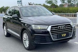 奧迪Q7 奧迪 40 TFSI S line運動型