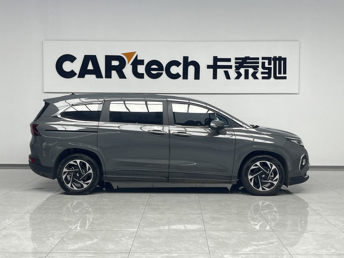 現(xiàn)代 庫(kù)斯途  2024款 380TGDi TOP Premium 智愛(ài)旗艦版圖片