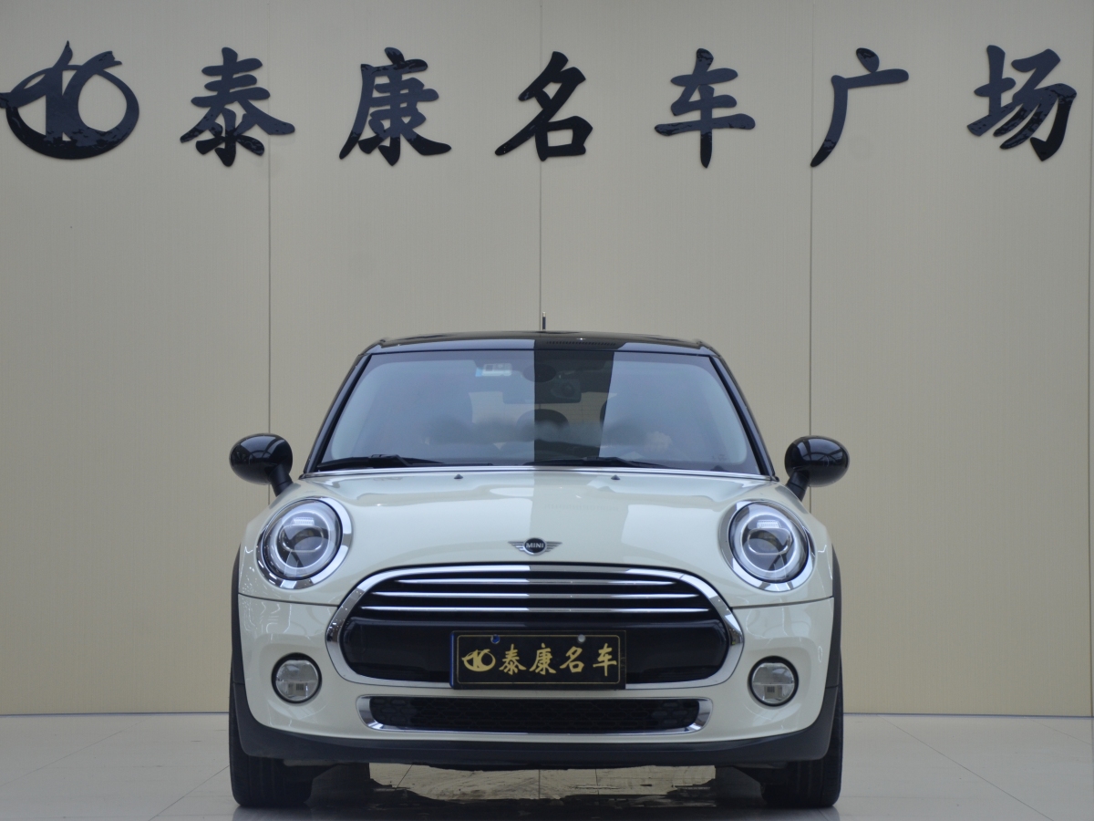 MINI MINI  2019款 1.5T COOPER 藝術(shù)家圖片