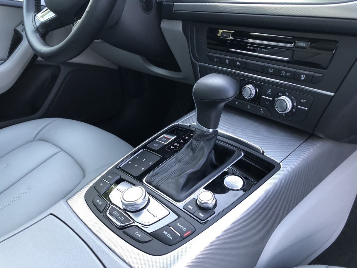 2015年3月奧迪 奧迪A6L  2014款 TFSI 標(biāo)準(zhǔn)型