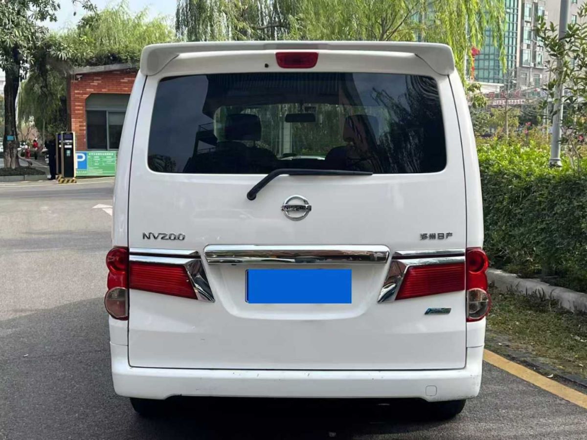 日產(chǎn) NV200 圖片