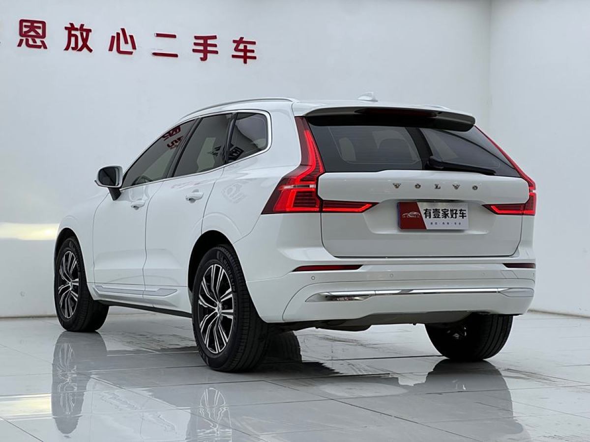 沃爾沃 XC60  2022款 B5 四驅(qū)智遠(yuǎn)豪華版圖片