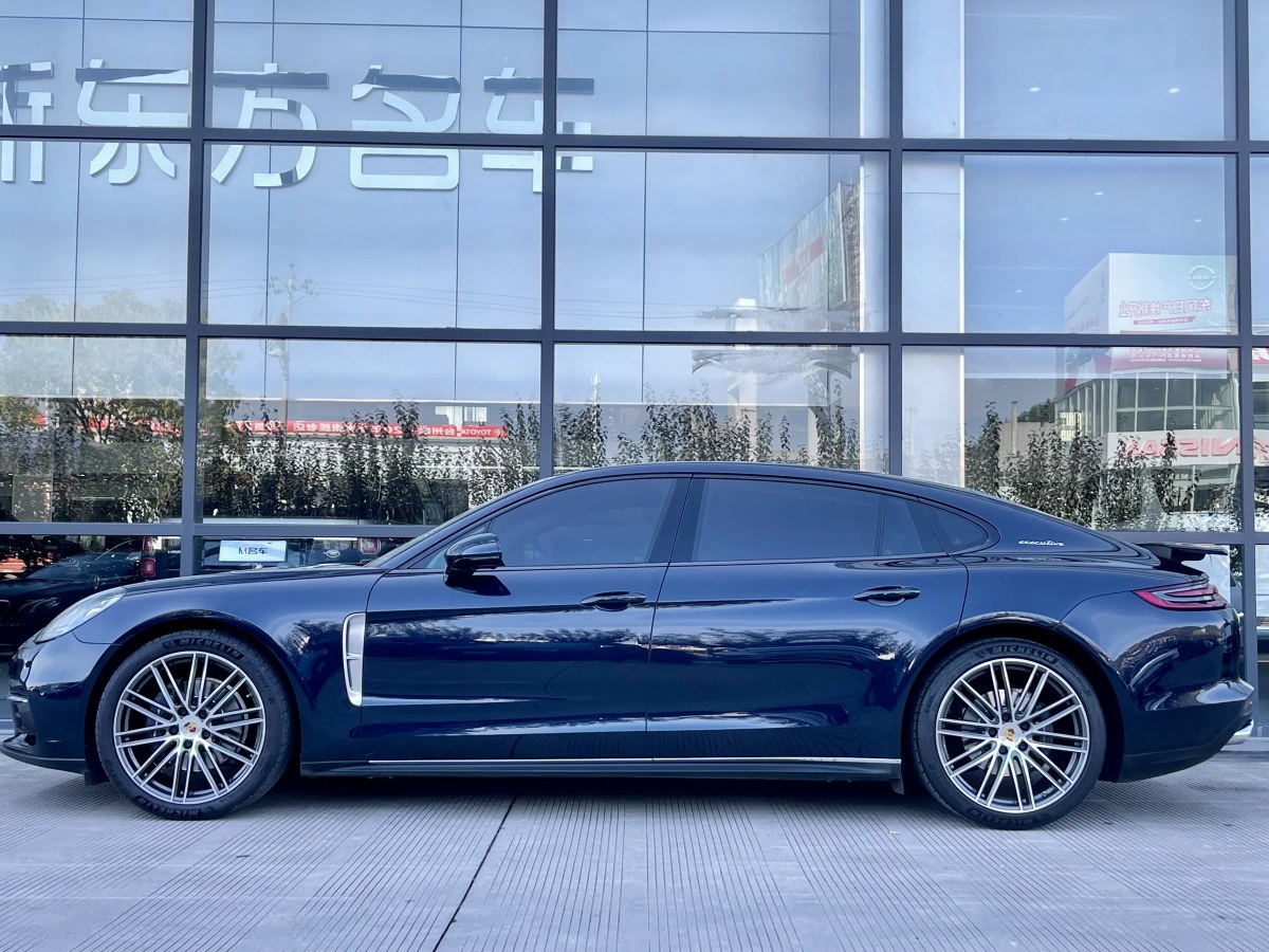 保時(shí)捷 Panamera  2019款 Panamera 4 行政加長版 2.9T圖片