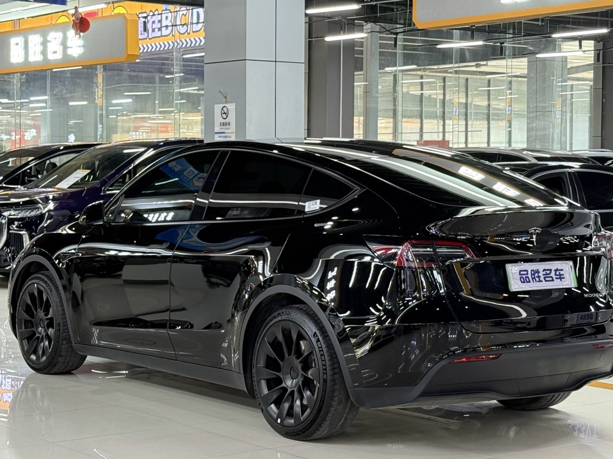 特斯拉 Model Y  2024款 后輪驅(qū)動(dòng)版圖片