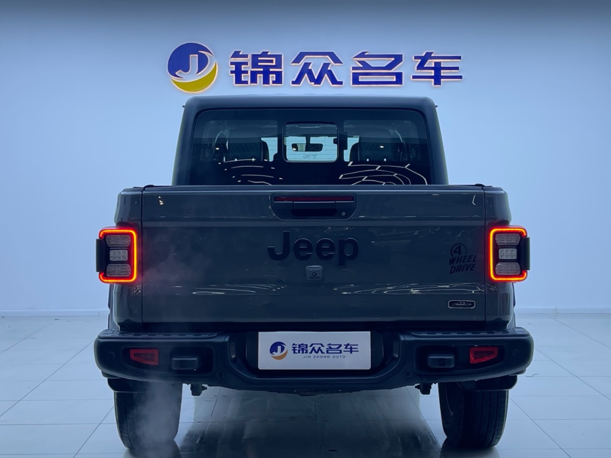 2022年3月Jeep 角斗士  2023款 3.6L Overland