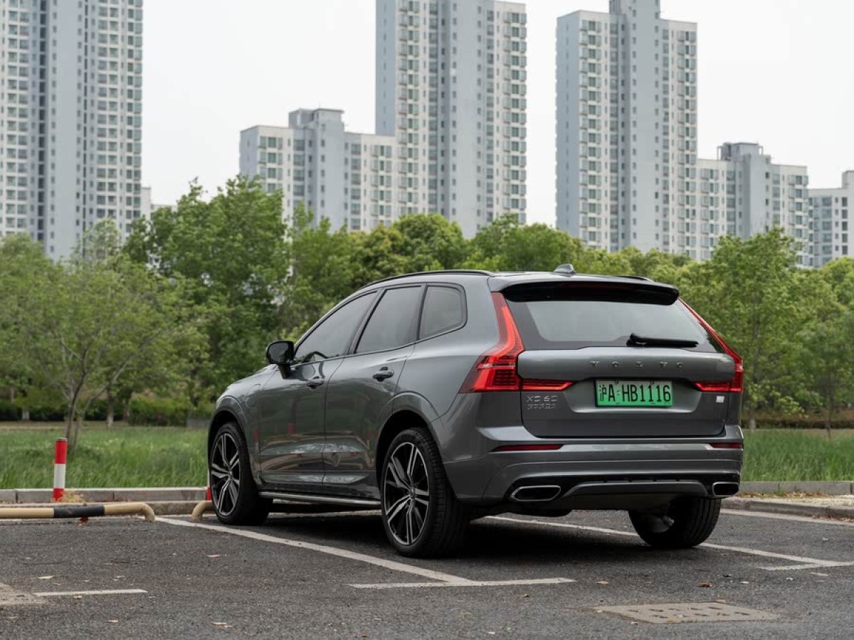 沃爾沃 XC60新能源  2024款 T8 插電混動 長續(xù)航四驅(qū)智遠(yuǎn)運(yùn)動版圖片