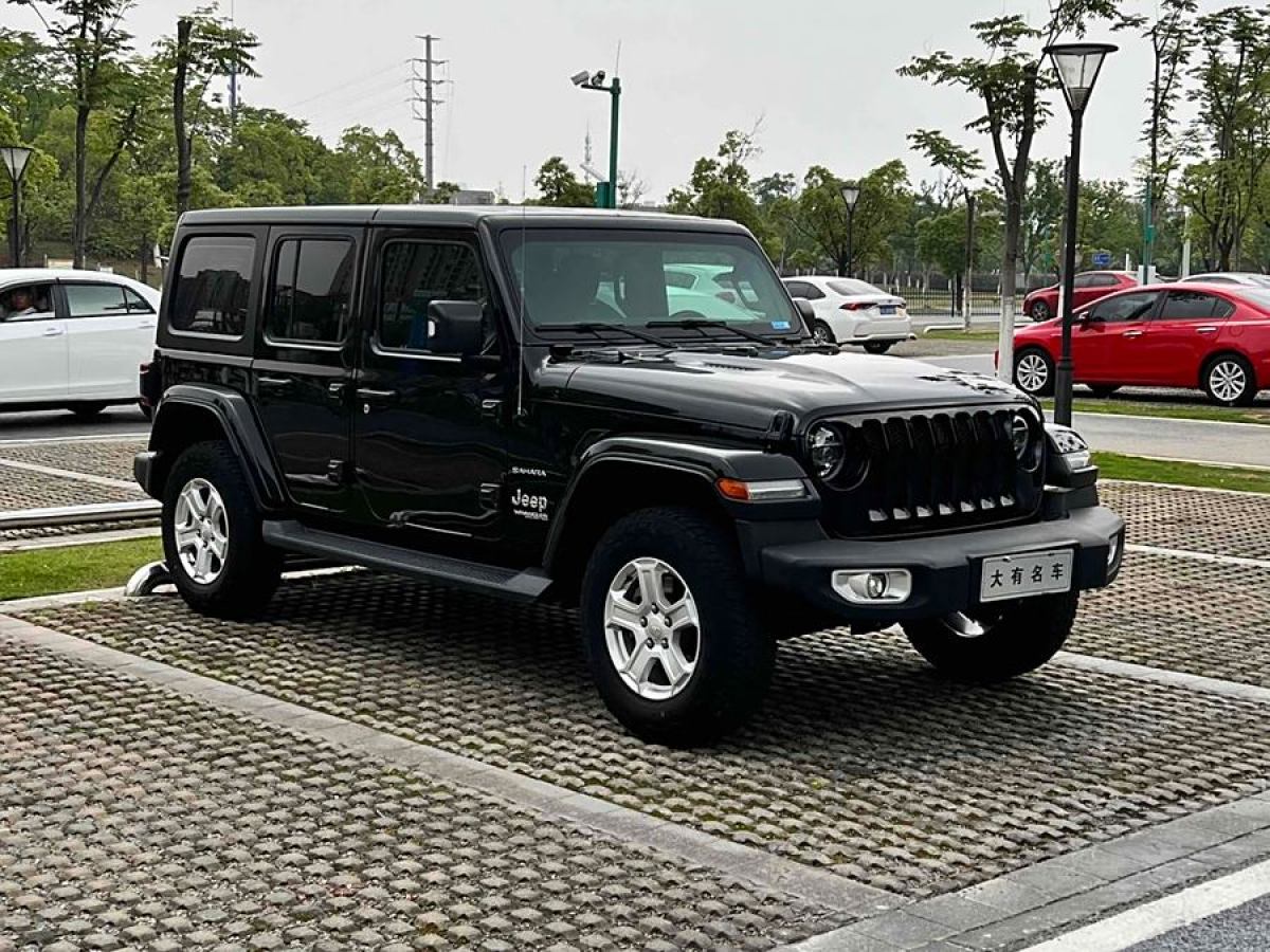 Jeep 牧馬人  2019款 2.0T Sahara 四門版 國VI圖片