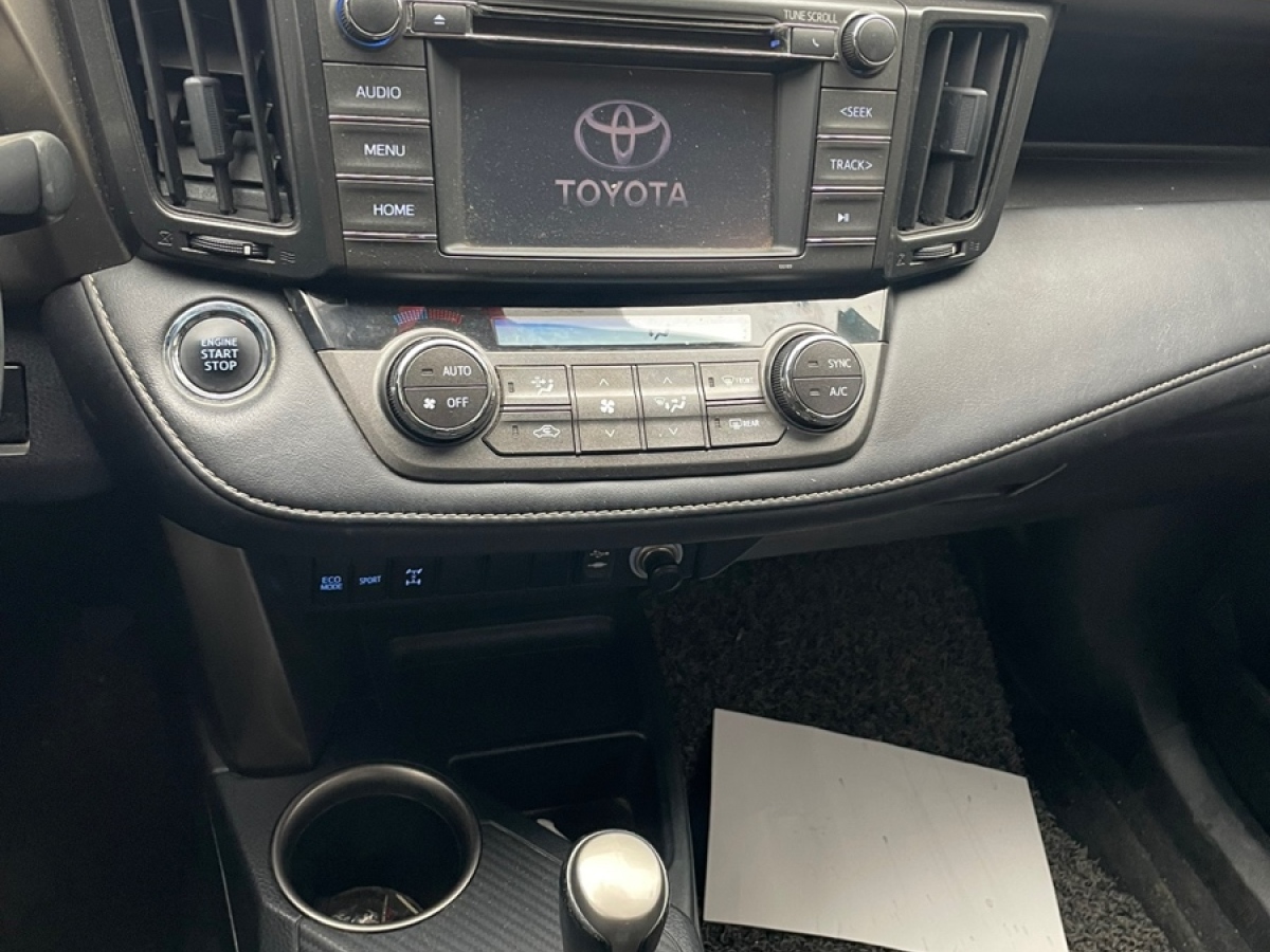 2014年12月豐田 RAV4榮放  2013款 2.5L 自動四驅(qū)精英版