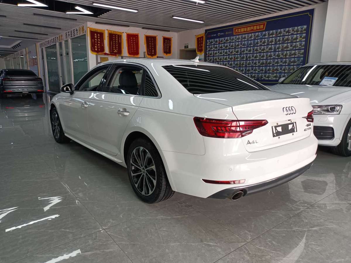 奧迪 奧迪A4L  2018款 30周年年型 40 TFSI 進取型圖片