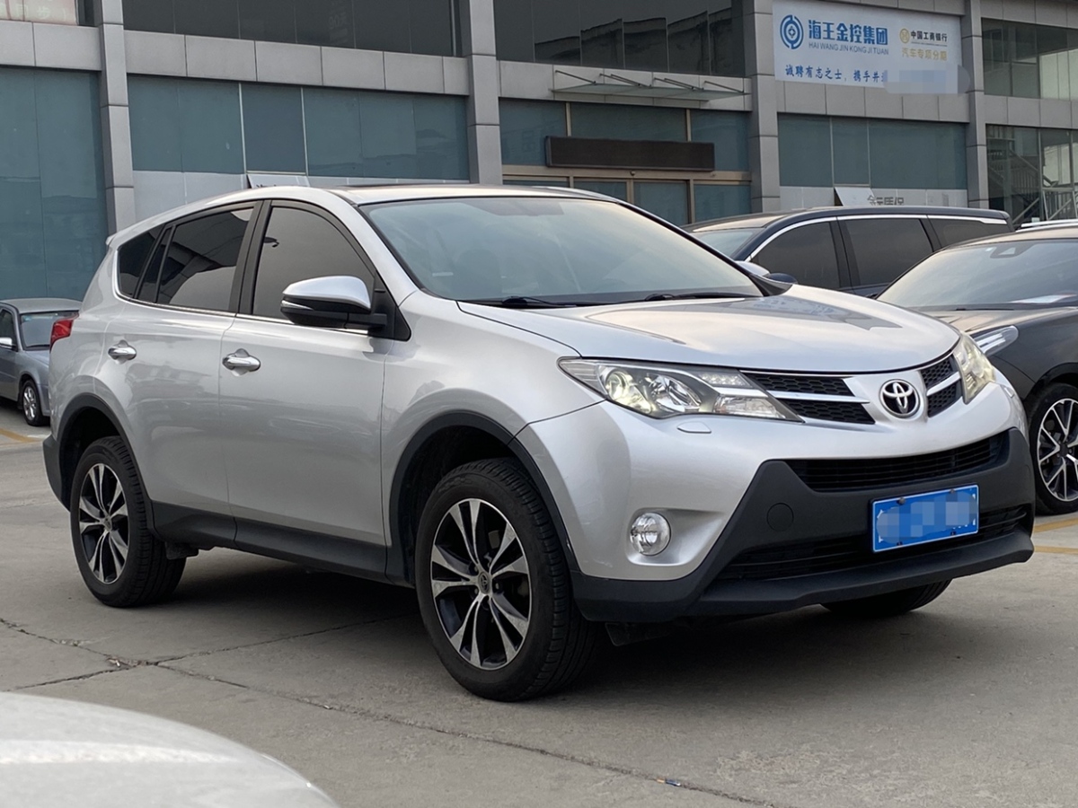 豐田 RAV4榮放  2015款 2.5L 自動四驅(qū)精英版圖片