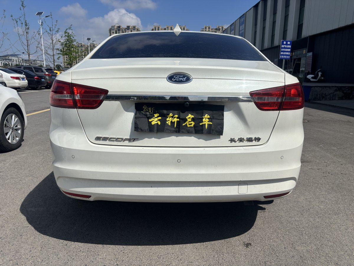福特 福睿斯  2015款 1.5L 自動(dòng)時(shí)尚型圖片