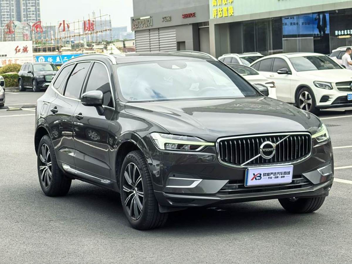 沃爾沃 XC60  2021款 T5 四驅(qū)智遠(yuǎn)豪華版圖片