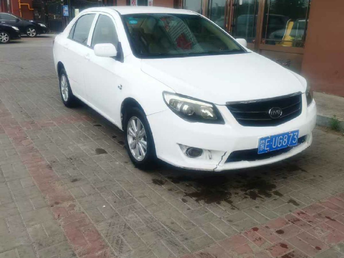 比亞迪 L3  2012款 1.5L 手動尊貴型圖片