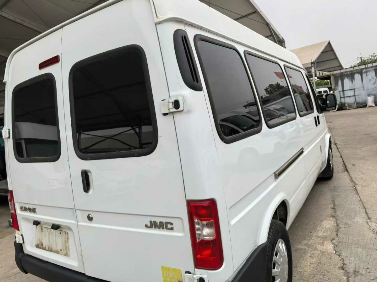江鈴 特順  2019款 2.8T商運型智動擋短軸中頂6座國VI JX493圖片