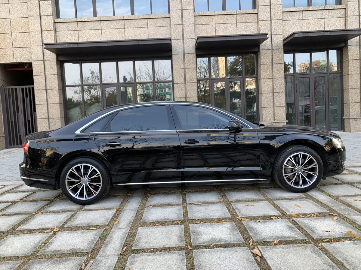 奧迪 奧迪A8  2017款 A8L 45 TFSI quattro豪華型圖片