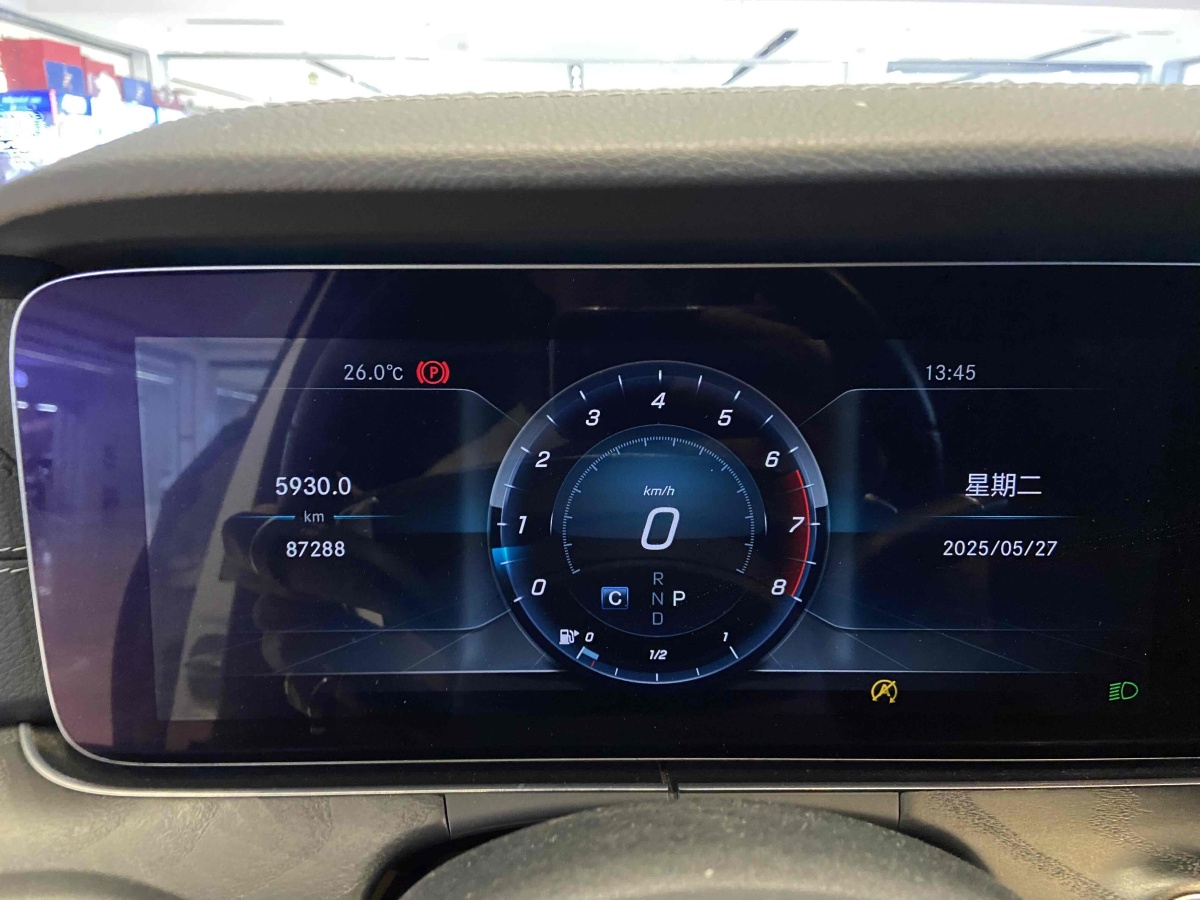 奔馳 奔馳E級  2018款 改款 E 300 L 運動豪華型圖片