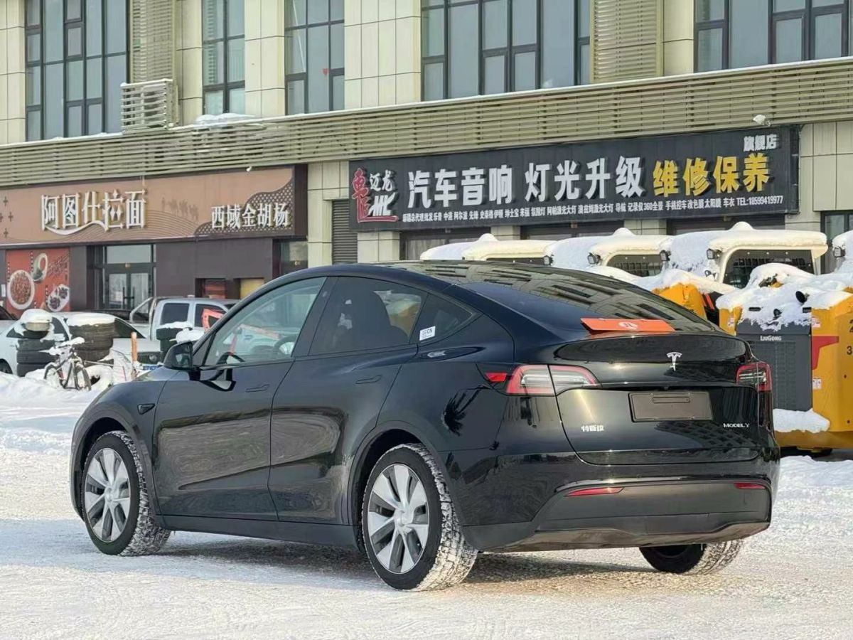 特斯拉 Model S  2023款 三電機(jī)全輪驅(qū)動 Plaid版圖片