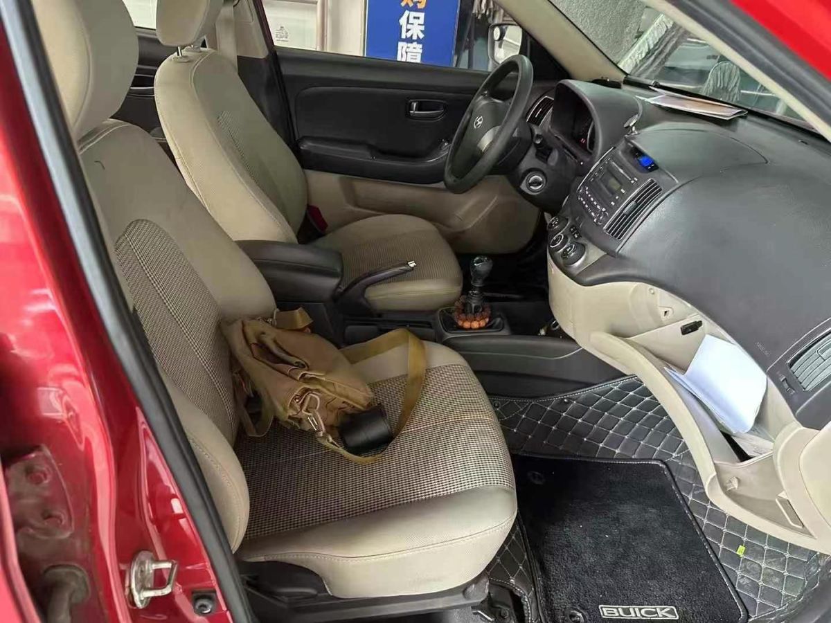 現(xiàn)代 朗動  2012款 1.6L 手動時尚型圖片