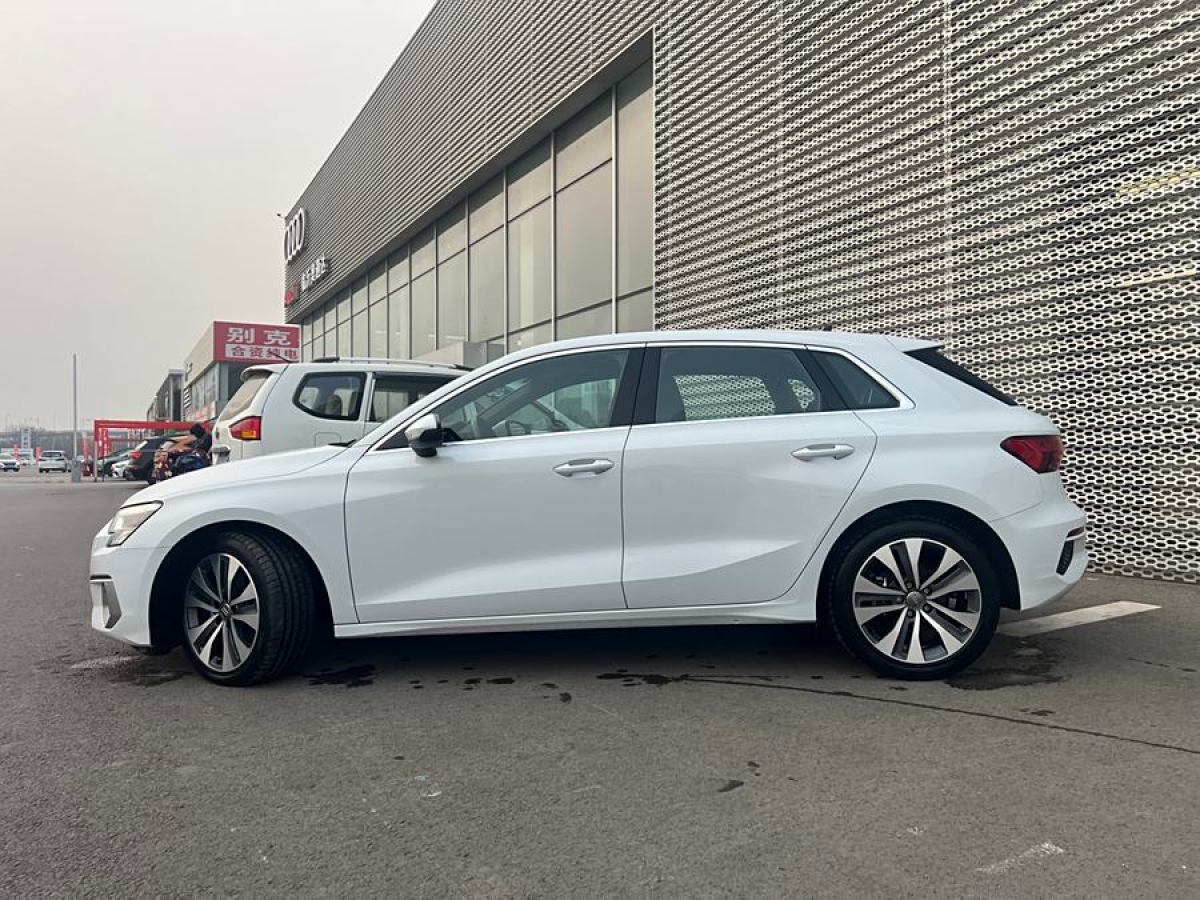 奧迪 奧迪A3  2022款 Sportback 35 TFSI 進(jìn)取運動型圖片