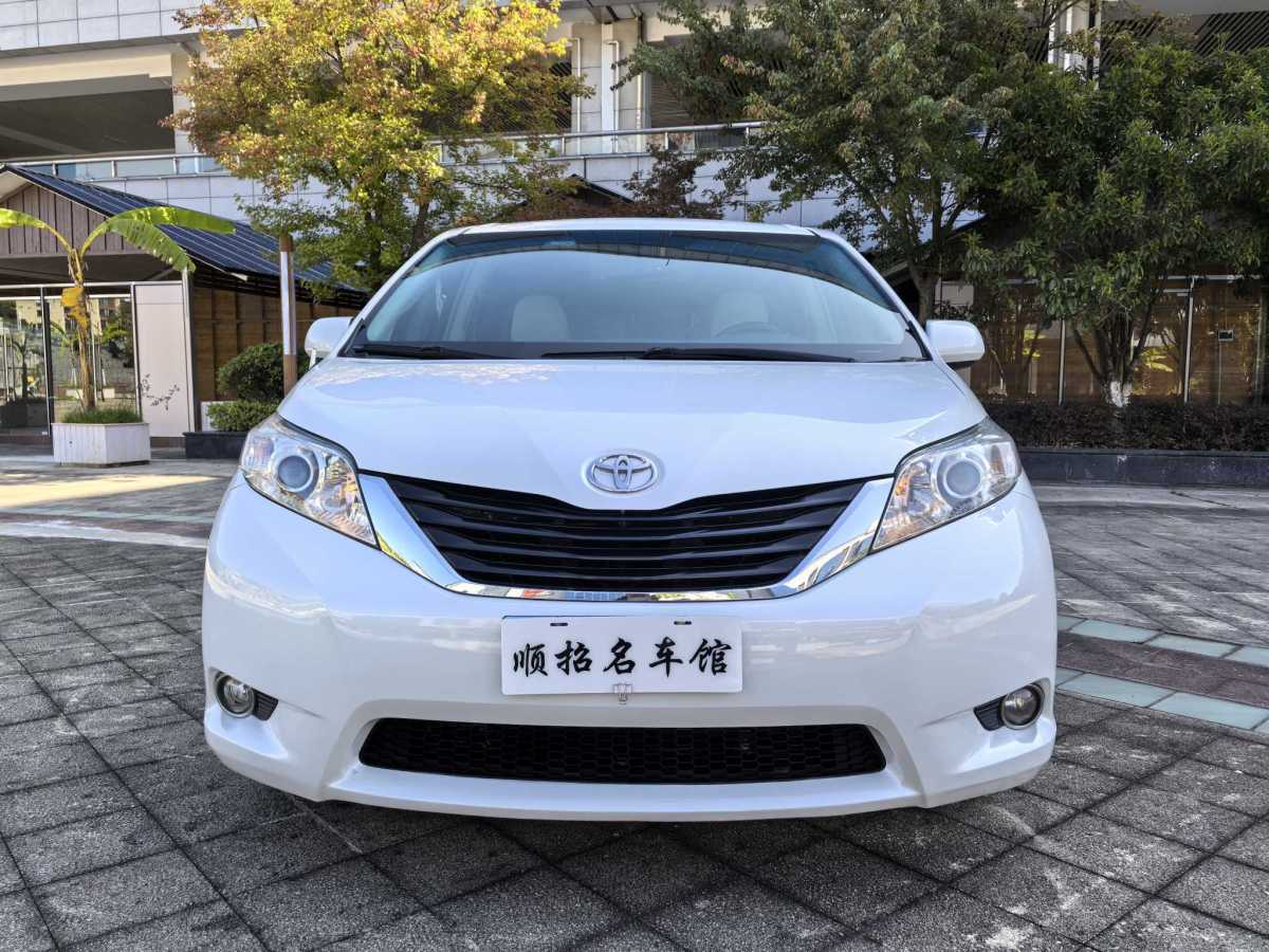 豐田 塞納  2011款 Sienna 2.7L 美規(guī)版圖片