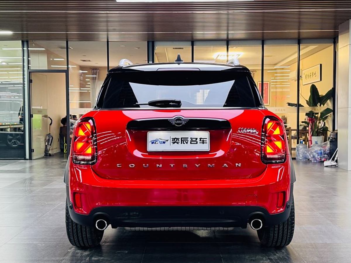 2020年6月MINI COUNTRYMAN  2019款 2.0T COOPER S ALL4 藝術(shù)家