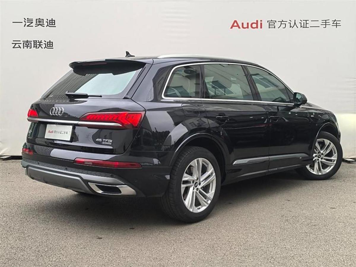 2021年9月奧迪 奧迪Q7  2023款 45 TFSI quattro S line運動型