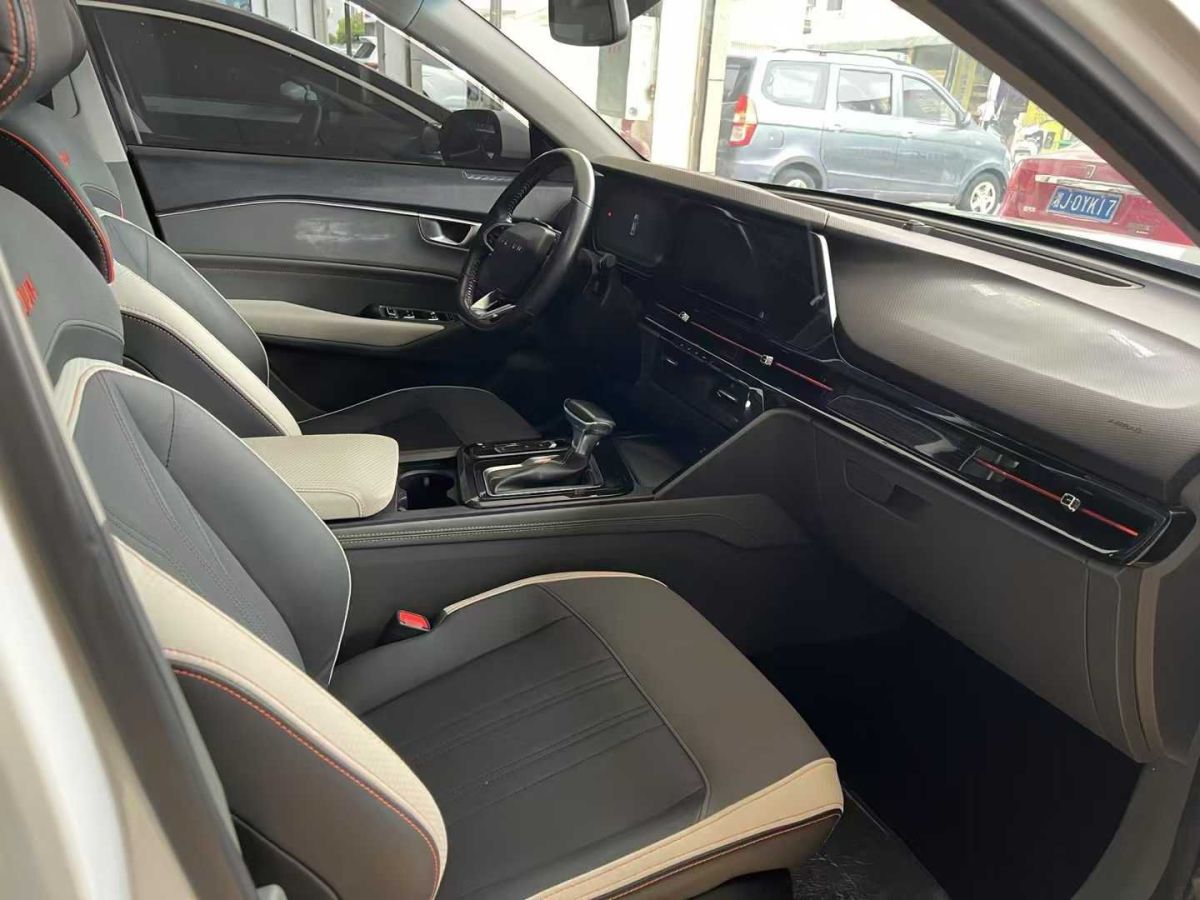 寶駿 寶駿RS-3  2020款 1.5L CVT  24小時(shí)在線豪華型圖片