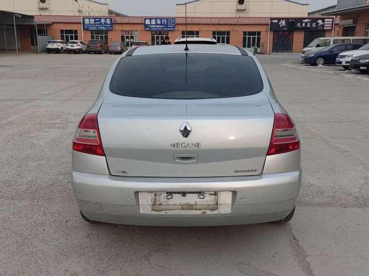 2009年4月雷诺 梅甘娜  2006款 2.0 SEDAN 5MT