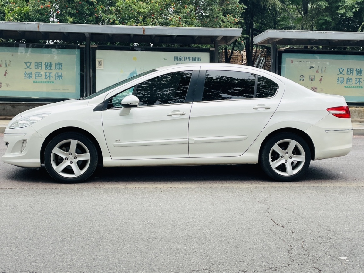 標(biāo)致 408  2013款 2.0L 自動舒適版圖片