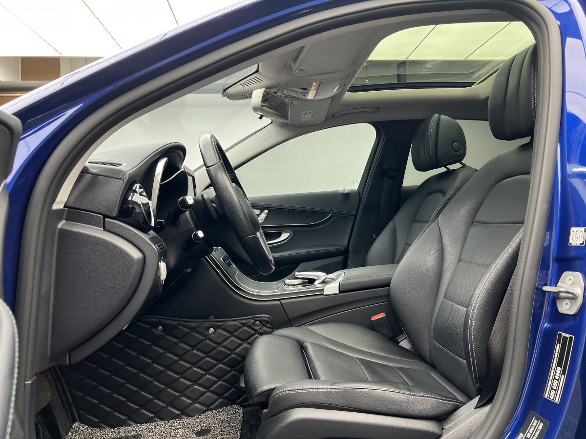 2017年11月奔驰 奔驰C级  2015款 改款 C 200 L 运动型