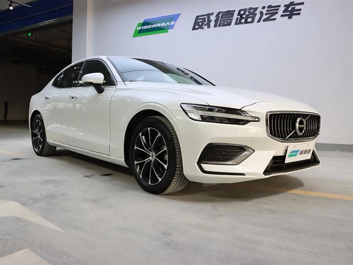 沃爾沃 S60L  2022款 B4 智逸豪華版圖片