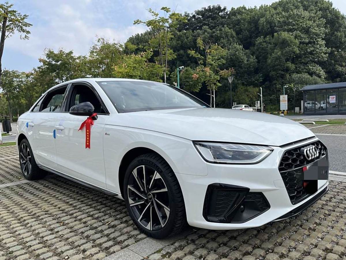 奧迪 奧迪A4L  2023款 40 TFSI 豪華動感型圖片