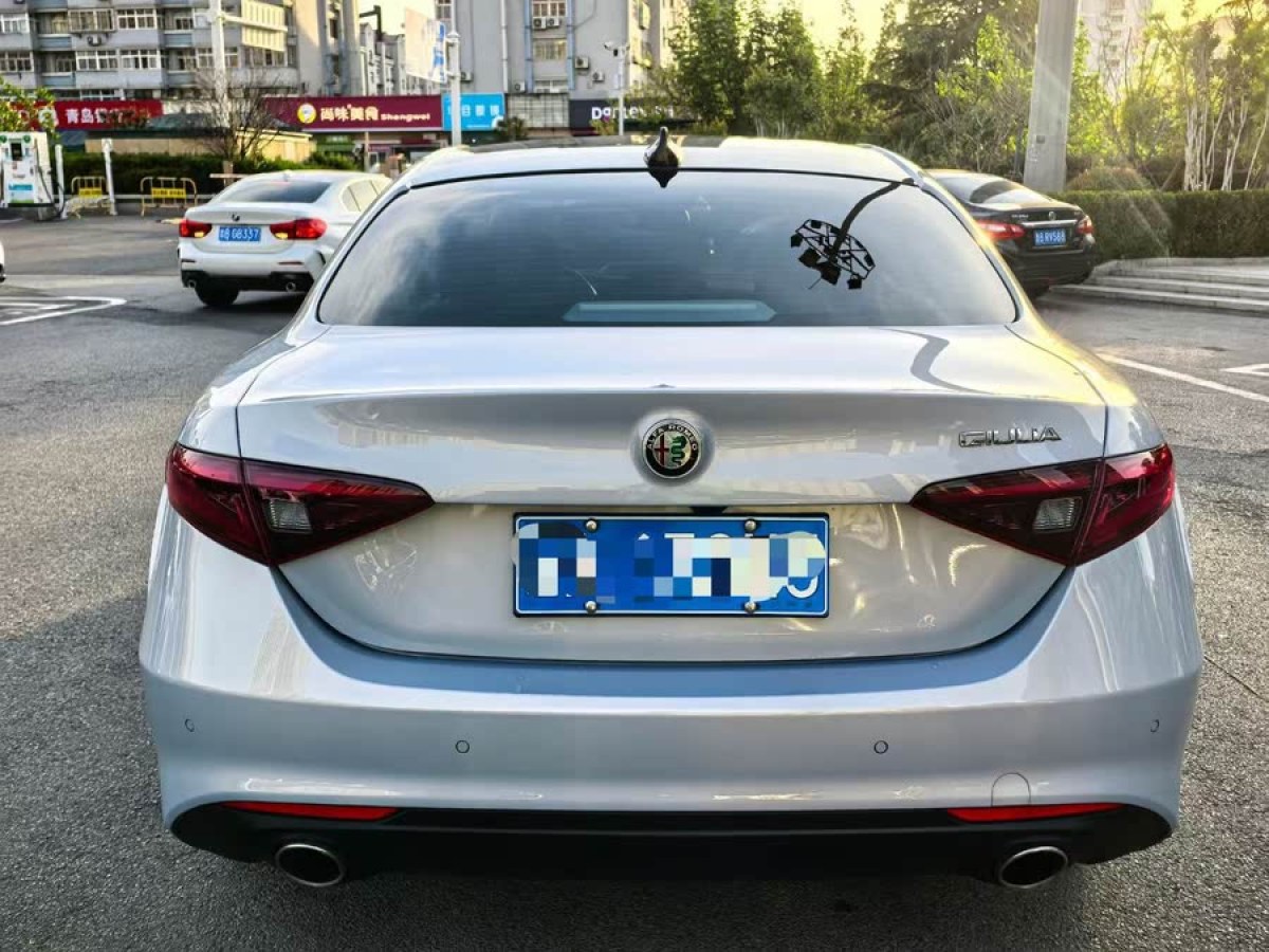 阿爾法·羅密歐 Giulia  2021款 2.0T 280HP 豪華版圖片