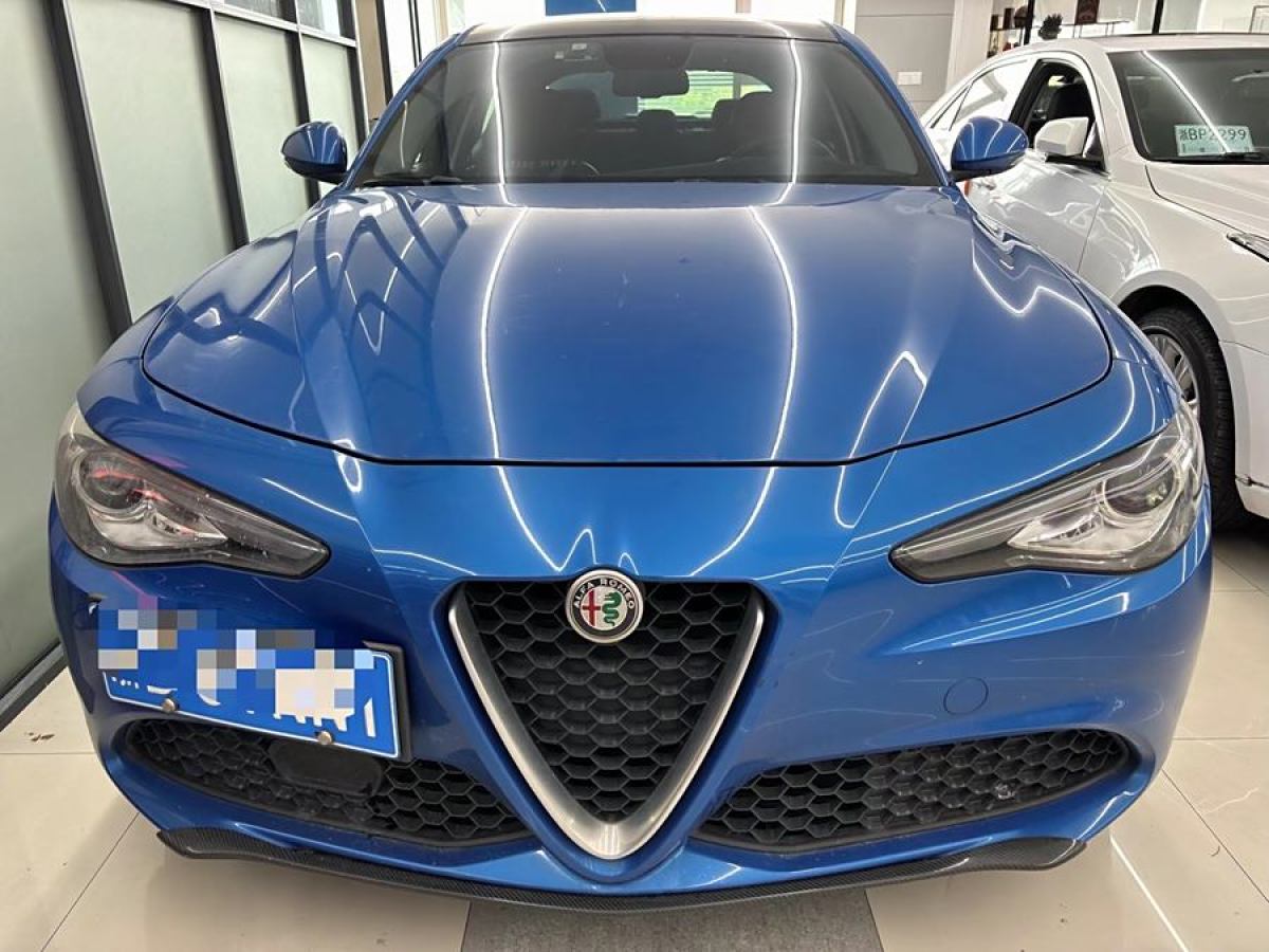 阿爾法·羅密歐 Giulia  2017款 2.0T 280HP 豪華版圖片