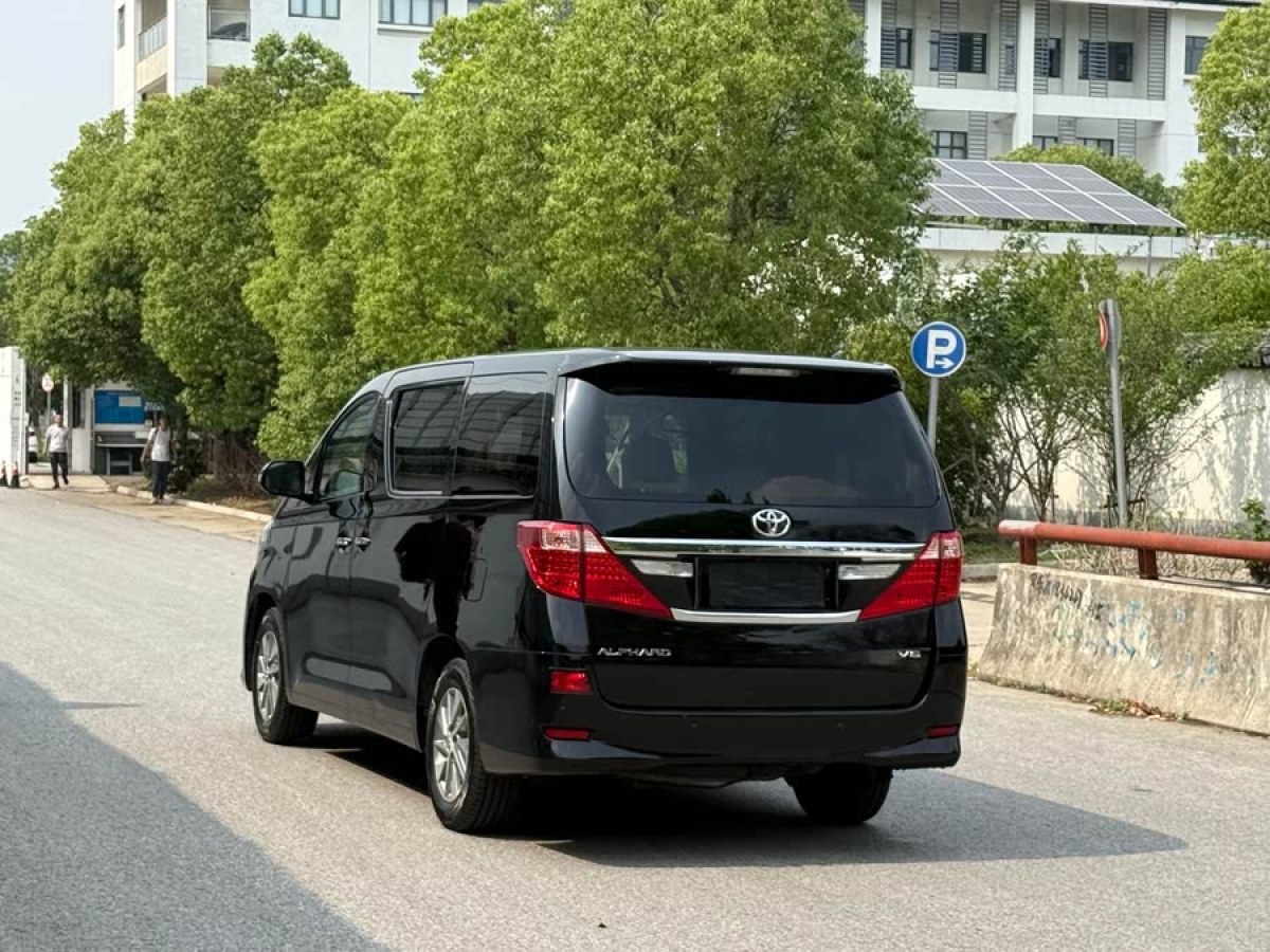 豐田 埃爾法  2012款 3.5L 尊貴版圖片