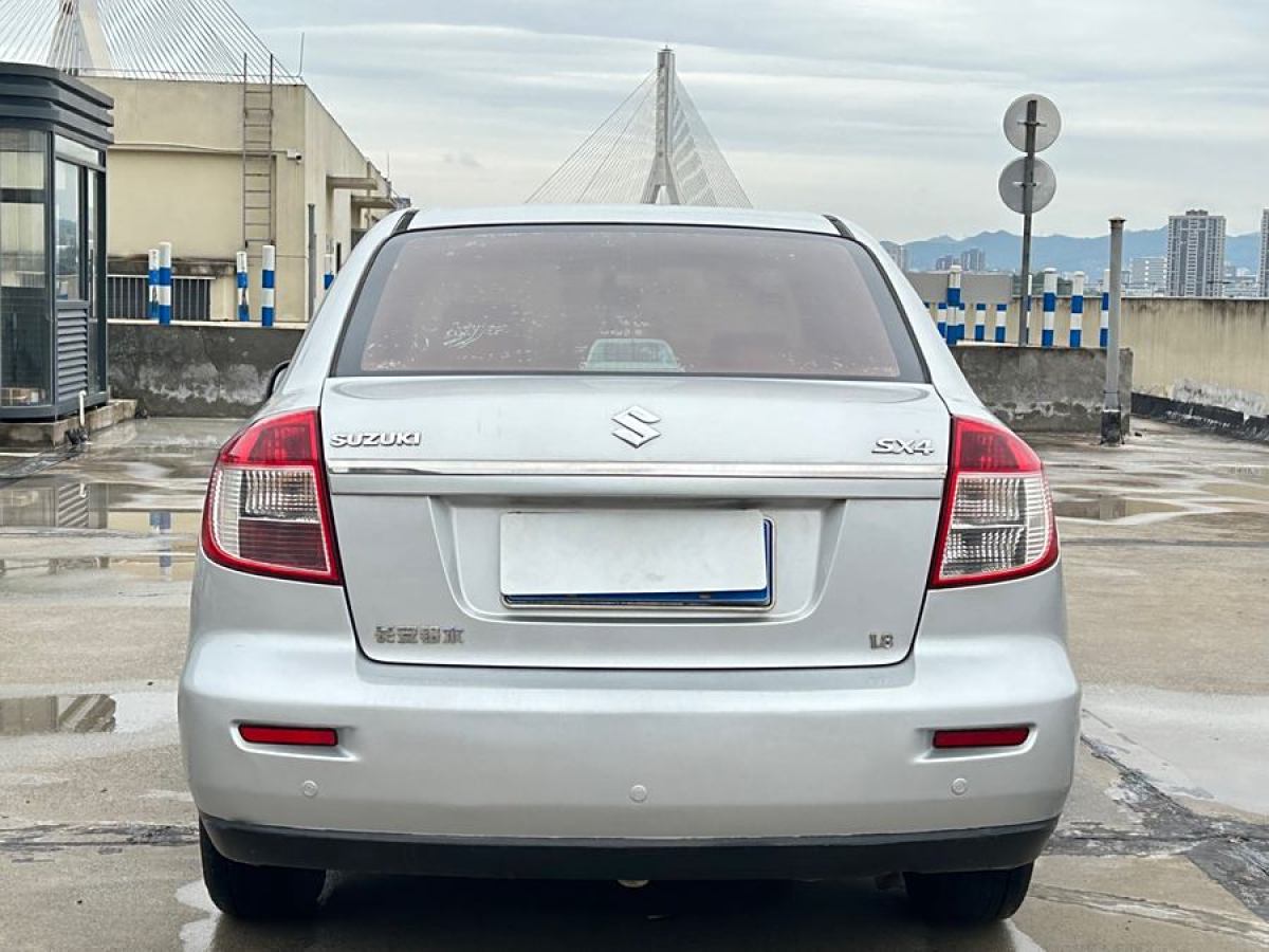 鈴木 天語 SX4  2009款 三廂 1.8L 自動(dòng)豪華型圖片