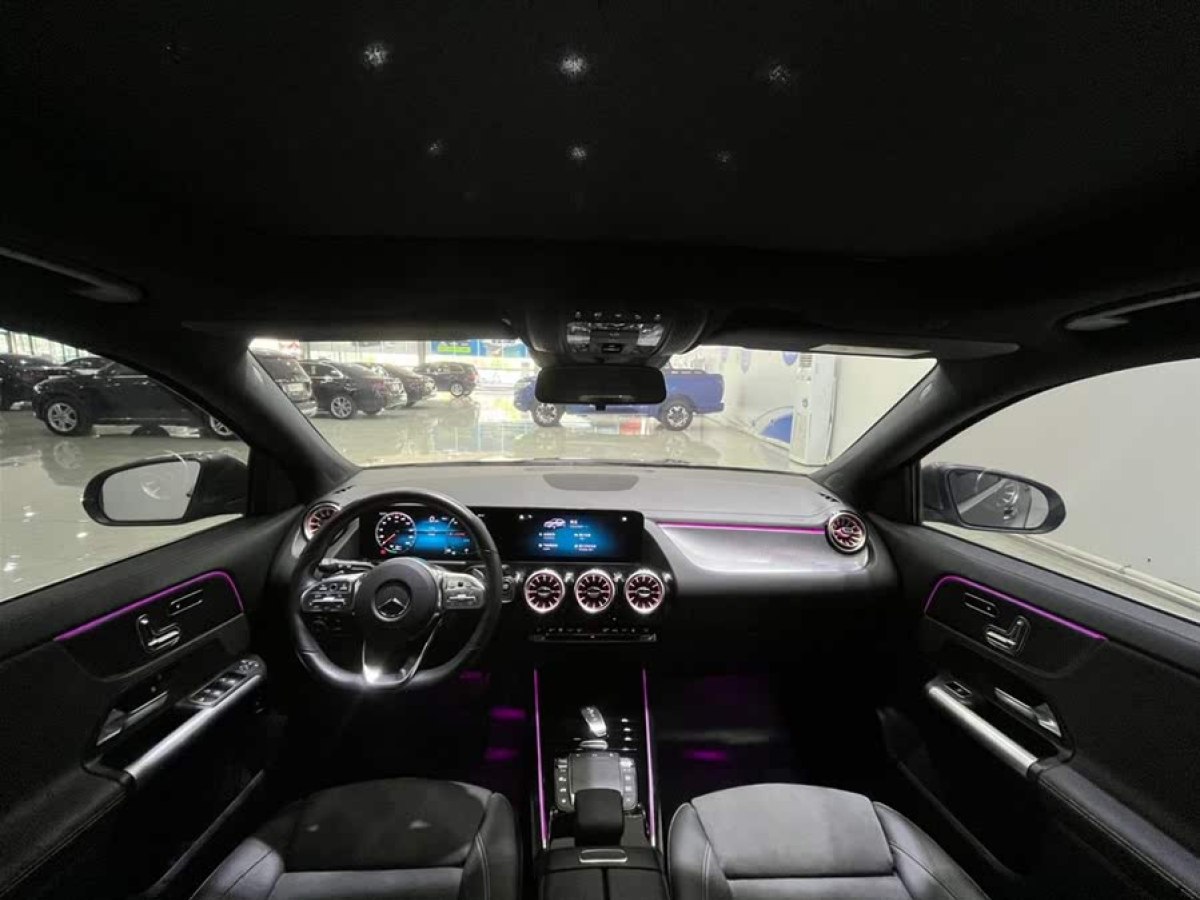 奔馳 奔馳EQA  2022款 EQA 300 4MATIC 首發(fā)特別版圖片