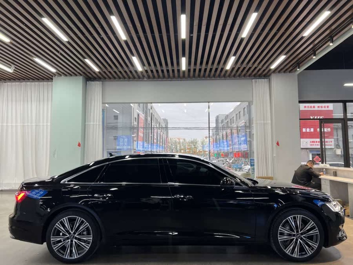 奧迪 奧迪A6L  2023款 改款 45 TFSI quattro 尊享致雅型圖片