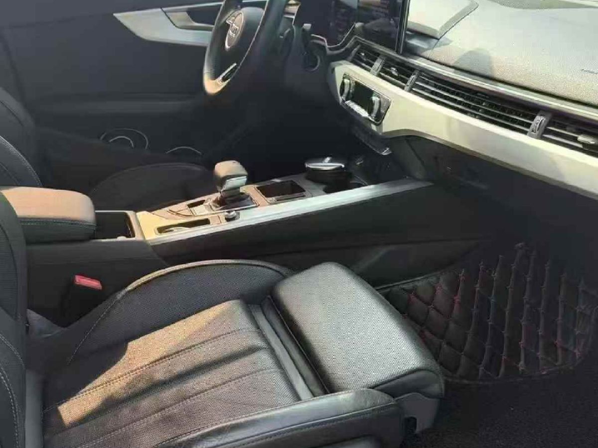 奧迪 奧迪A4L  2020款 35 TFSI 時(shí)尚動(dòng)感型圖片