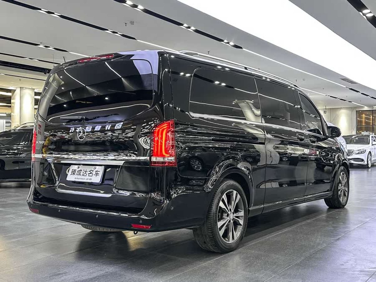 奔馳 V級  2016款 V 260 L 尊貴加長版圖片