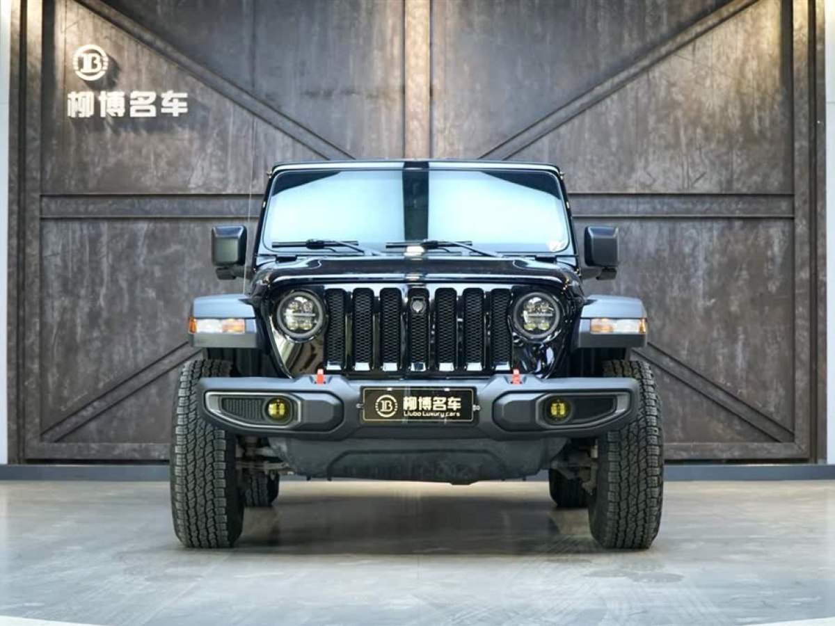 Jeep 牧馬人  2019款 2.0T Sahara 兩門版 國VI圖片