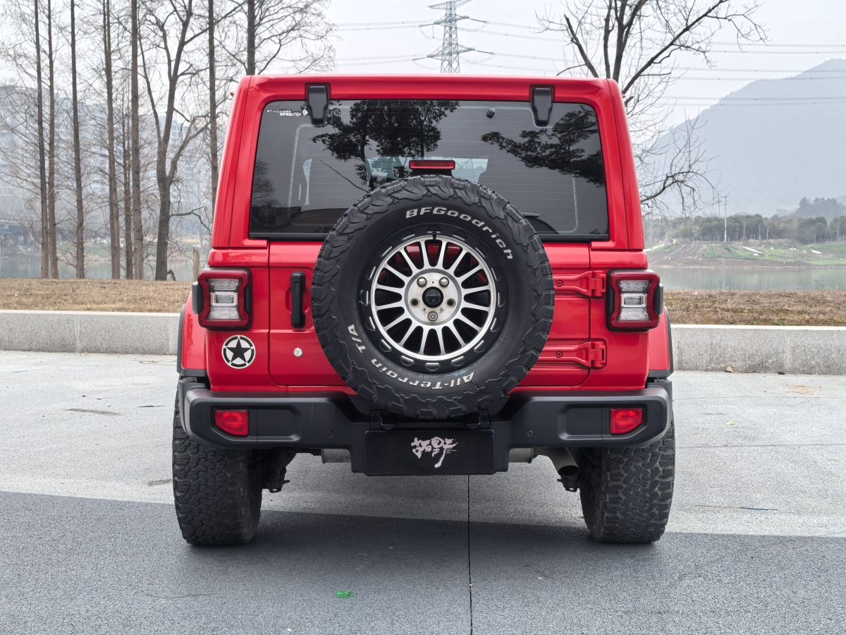 Jeep 牧馬人  2019款 2.0T Sahara 四門版 國VI圖片