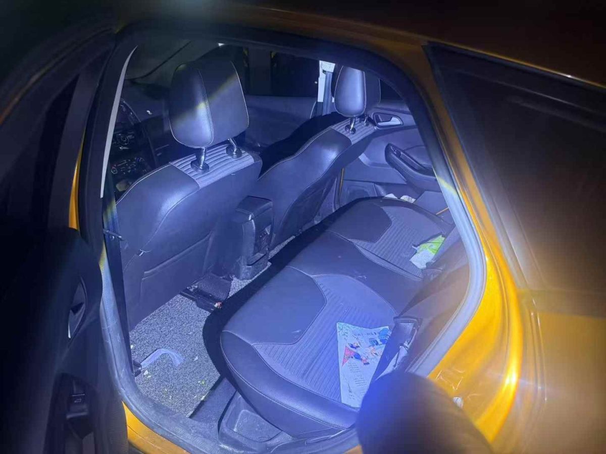 福特 ?？怂? 2016款 2.3T RS 賽道版圖片