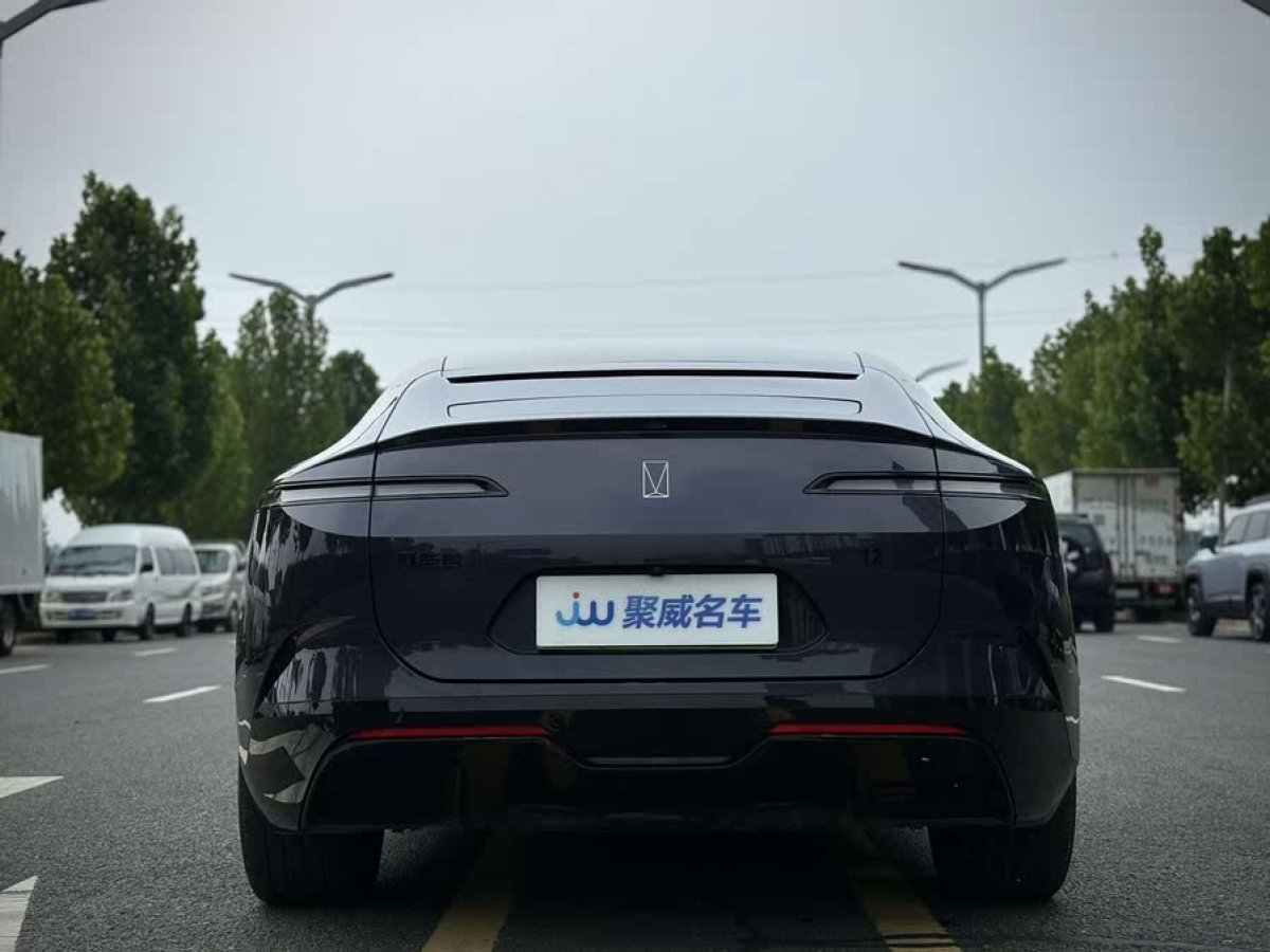 阿維塔 阿維塔12  2023款 700 三激光后驅(qū)奢享版圖片