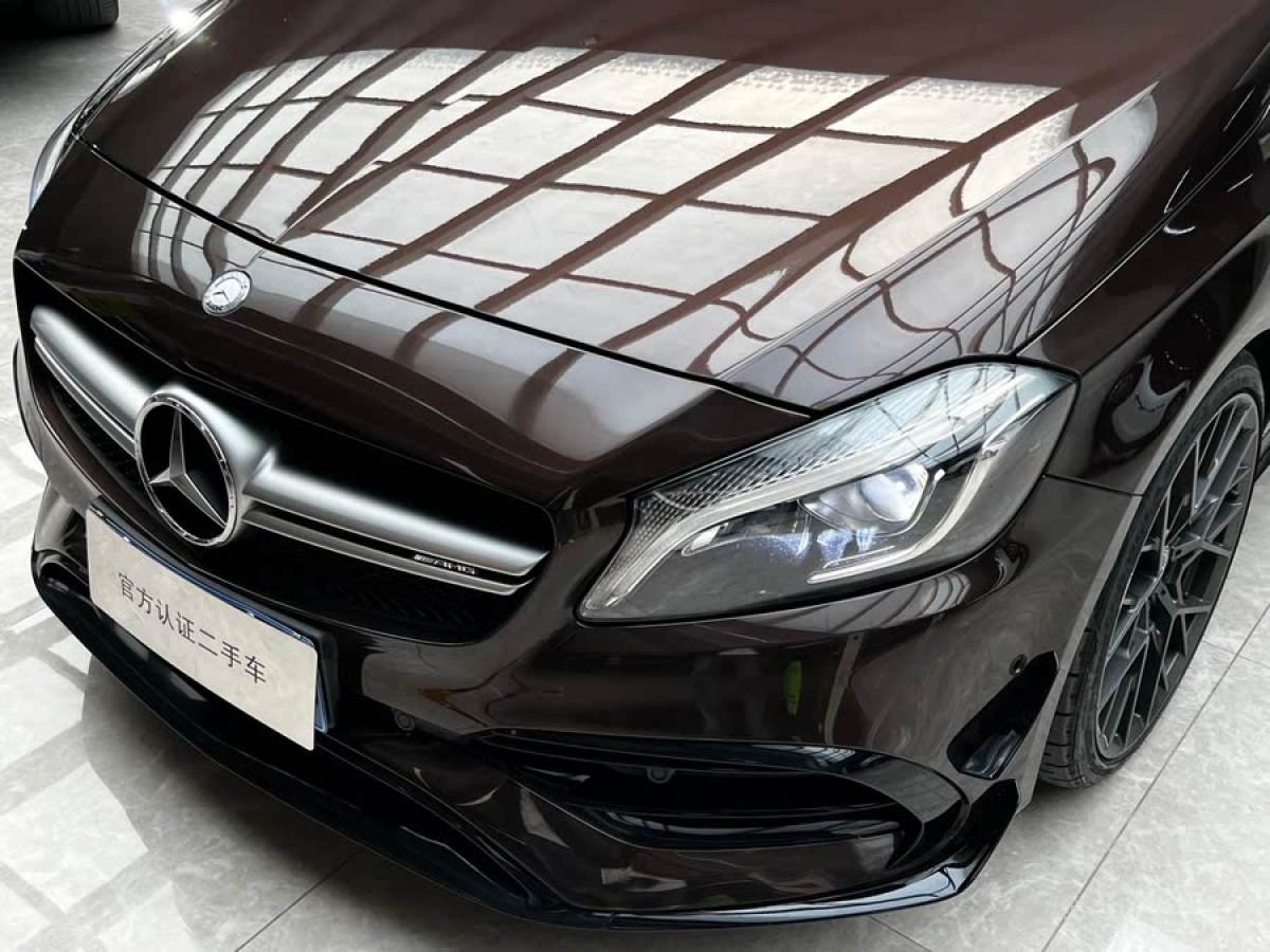 奔馳 奔馳A級(jí)AMG  2016款 AMG A 45 4MATIC 冠軍版圖片