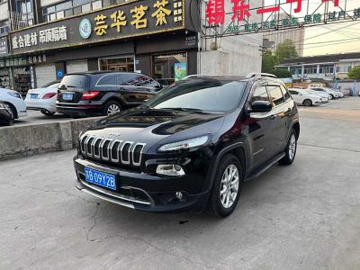 2018年4月 Jeep 自由光 2.0L 優(yōu)越版圖片