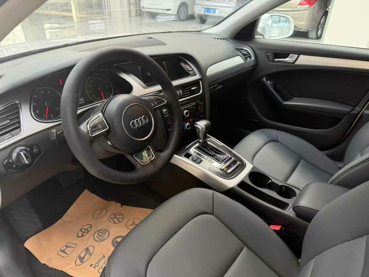 奧迪 奧迪A4L  2013款 A4L 30TFSI 舒適型圖片