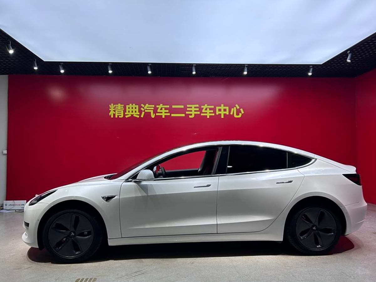 特斯拉 Model 3  2019款 標(biāo)準(zhǔn)續(xù)航后驅(qū)升級版圖片